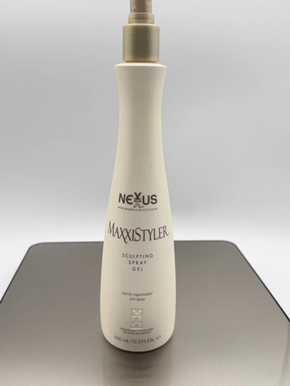NOS - Nexxus Maxxistyler Sculpting Spray Gel – 400ml/13.5 oz